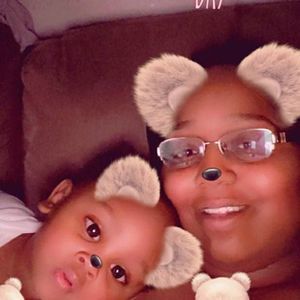 Meet your Posher, Leslie